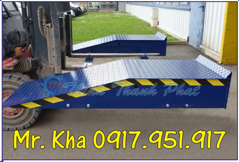 Cau nang container 02