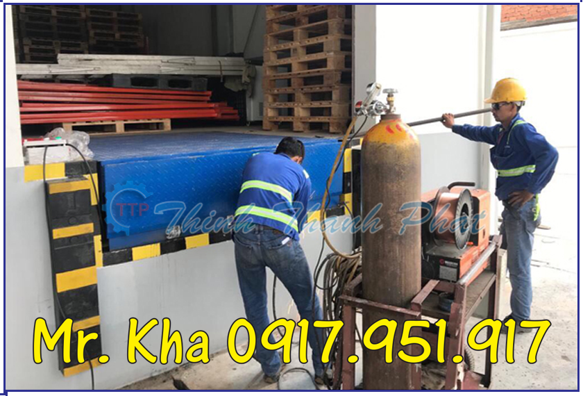 Nha thau cung cap va lap dat san nang thuy luc toan quoc 02