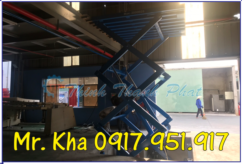 Thang nang hang thuy luc 2000kg 02