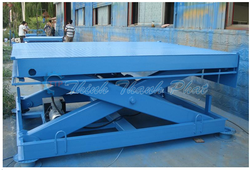 ban-nang-thuy-luc-2000kg-001