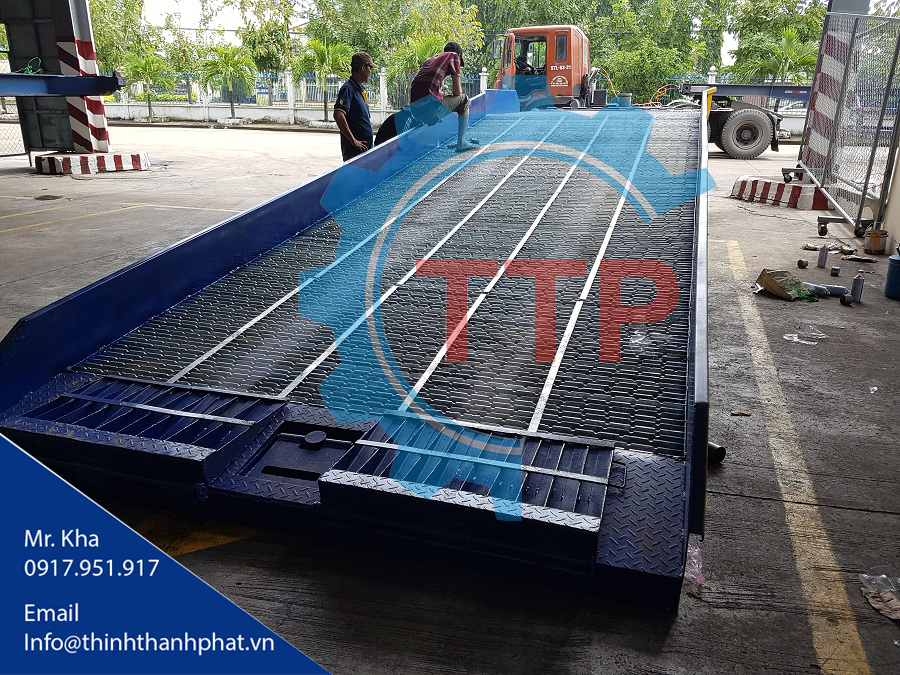Cau xe nang luoi thép grating