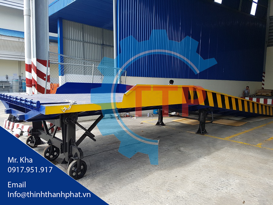 Cau container luoi thep grating