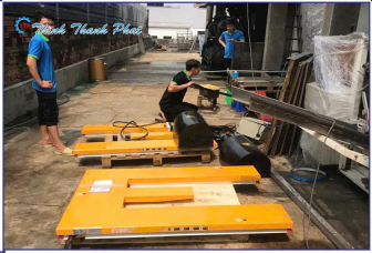 BÀN NÂNG CẮT KÉO KIỂU CHỮ E