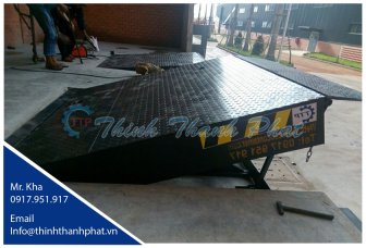 Bàn nâng cơ khí cho xe nâng
