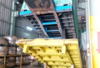 Bàn nâng container thủy lực