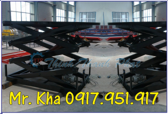 BÀN NÂNG SÂN KHẤU