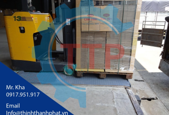 BÀN NÂNG THỦY LỰC LÊN CONTAINER