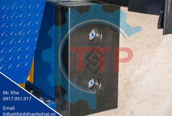 Cao su giảm chấn xe container