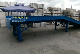 Cầu container- Cầu lên container