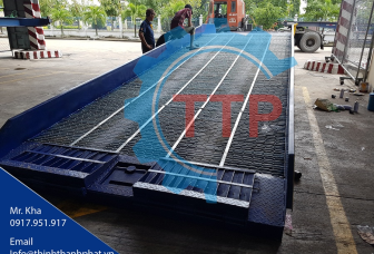 Cầu dẫn lên Container lưới thép Grating