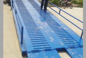 Cầu dẫn hàng lên container TTP-01