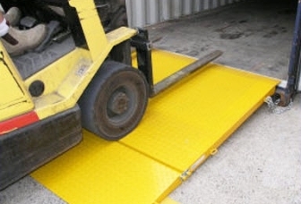 Cầu dẫn lên xe nâng loại nhỏ