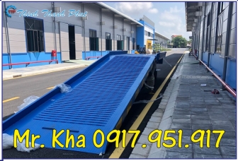 Cầu xe nâng (Forklift ramp)