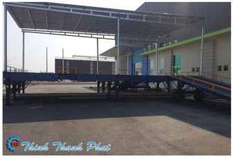 Cầu xe nâng - cầu container đa năng