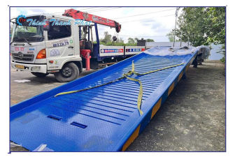 CẦU XE NÂNG CHỐNG TRƯỢT SỬ DỤNG SẮT GÂN PHI 10