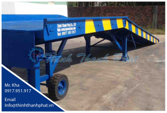 Cầu xe nâng container bánh cao su