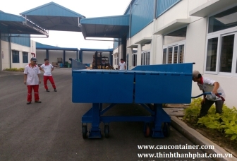 Cầu xe nâng - Forklift ramp