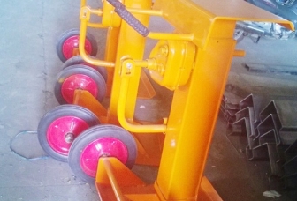 Chống lật romooc (Bàn chân chống)