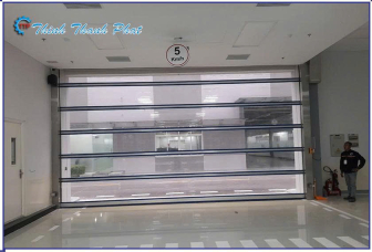 CỬA CUỐN TỐC ĐỘ CAO TRONG SUỐT MÀN NHỰA PVC