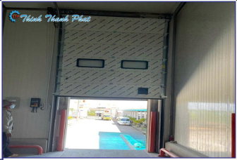 CỬA TRƯỢT TRẦN: GIẢI PHÁP CÁCH NHIỆT VÀ CHỐNG THOÁT HƠI LẠNH