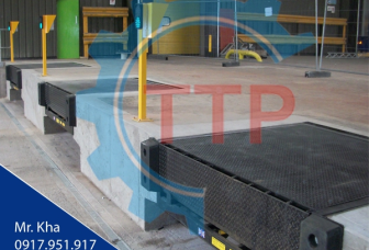 Dock leveler thủy lực (Hydraulic dock leveler)
