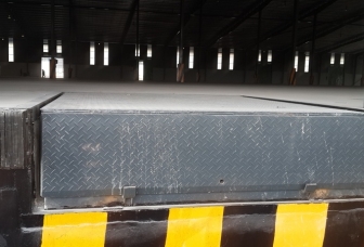 Sàn nâng cơ khí - Dock leveler