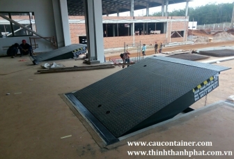 Sàn nâng cơ khí TTP