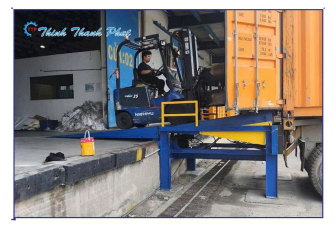 SÀN NÂNG THỦY LỰC KHÔNG HỐ DOCK (FREE STANDING DOCK LEVELER)