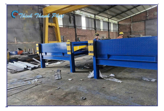 SÀN NÂNG THỦY LỰC NGOÀI TRỜI