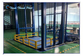 THANG NÂNG HÀNG 2000kg