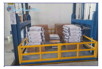 THANG NÂNG HÀNG 2500kg